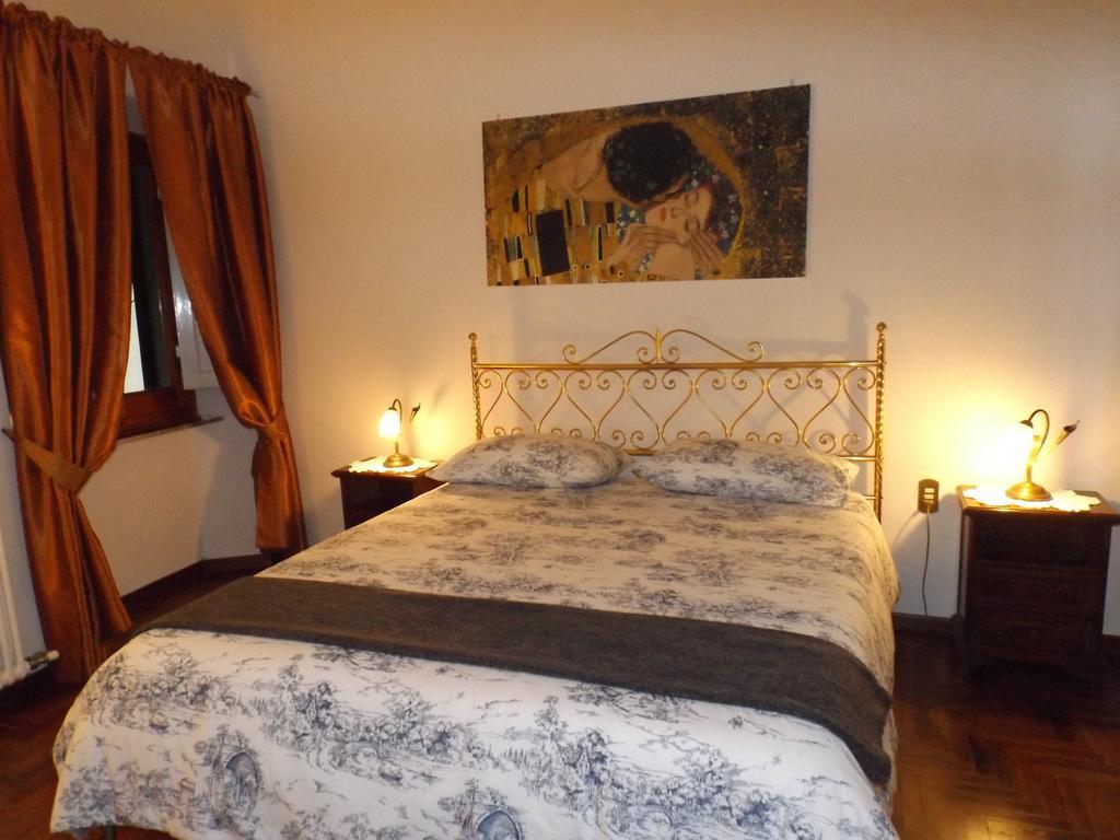 Casa Vacanze Le Piagge Di Scappini Simona Montelupo Fiorentino Zimmer foto